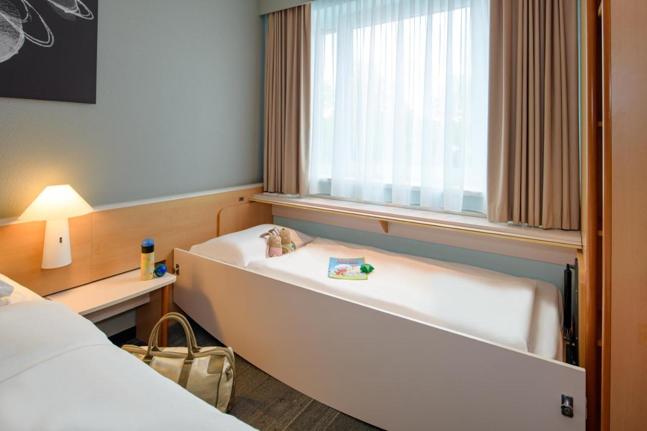 Ibis Hamburg Alsterring Hotel Exterior photo